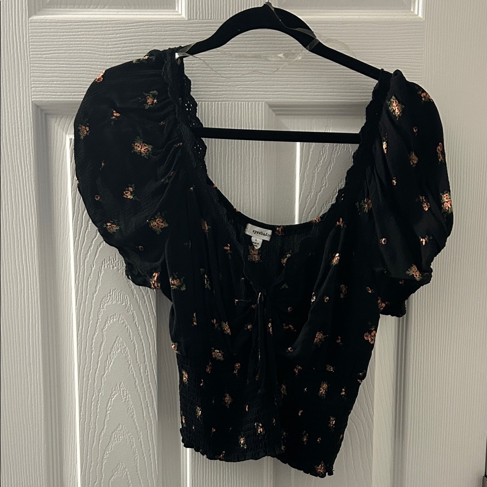 Black Floral Puff Sleeve Blouse
